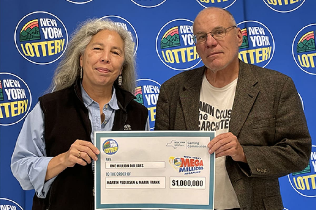 Neoyorquinos deciden compartir el premio millonario de Mega Millions: ¿es legal esta práctica?